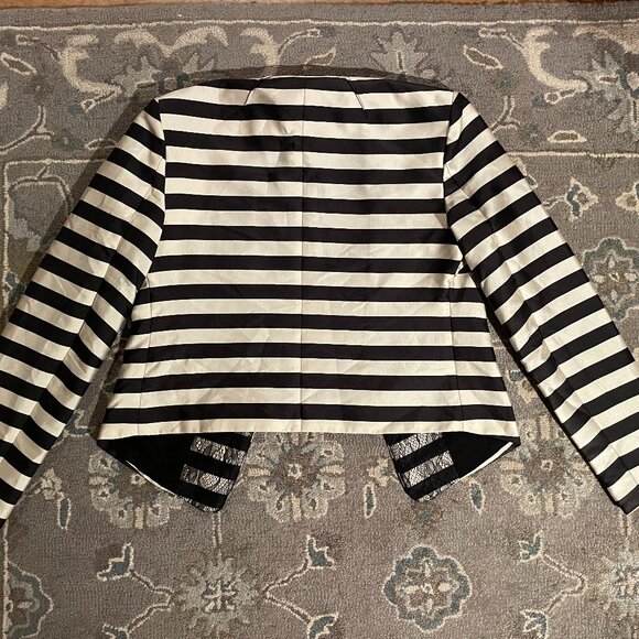 Dolce Vita Striped Structured Blazer - Picture 4 of 4